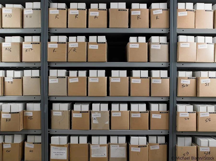 Archiv, um Fotos richtig aufzubewahren.