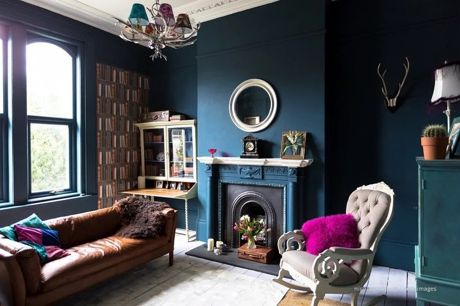 Wandgestaltung Wohnzimmer blaue Wandfarbe