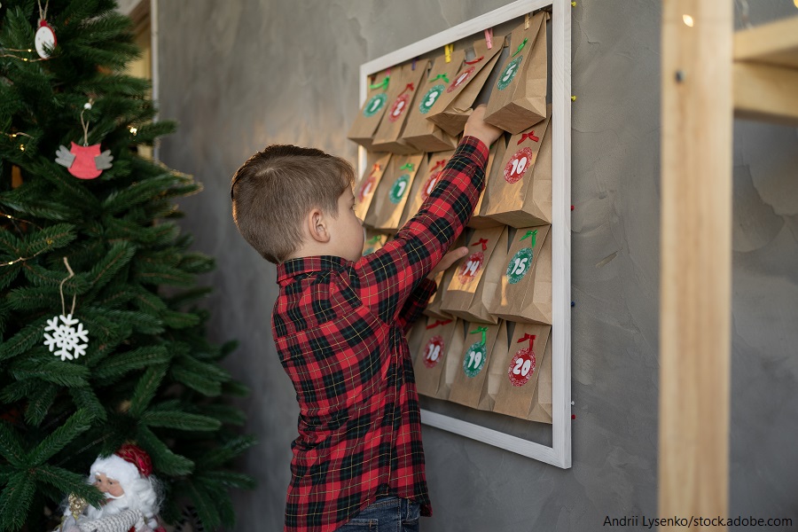 Adventskalender mit kleinen Boxen